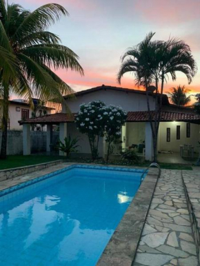 Casa de Veraneio com Piscina Perto da Praia